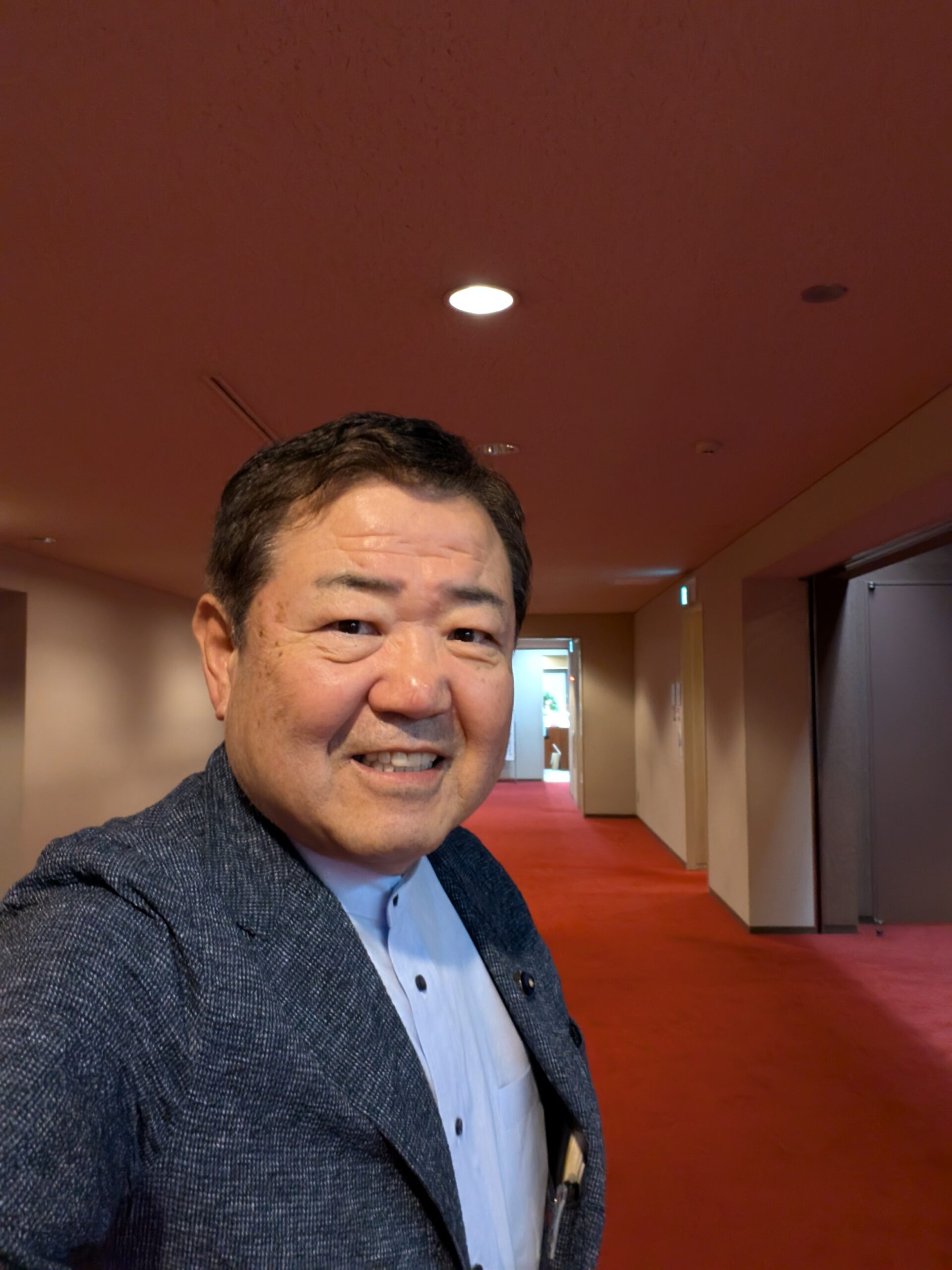 本会議場の廊下