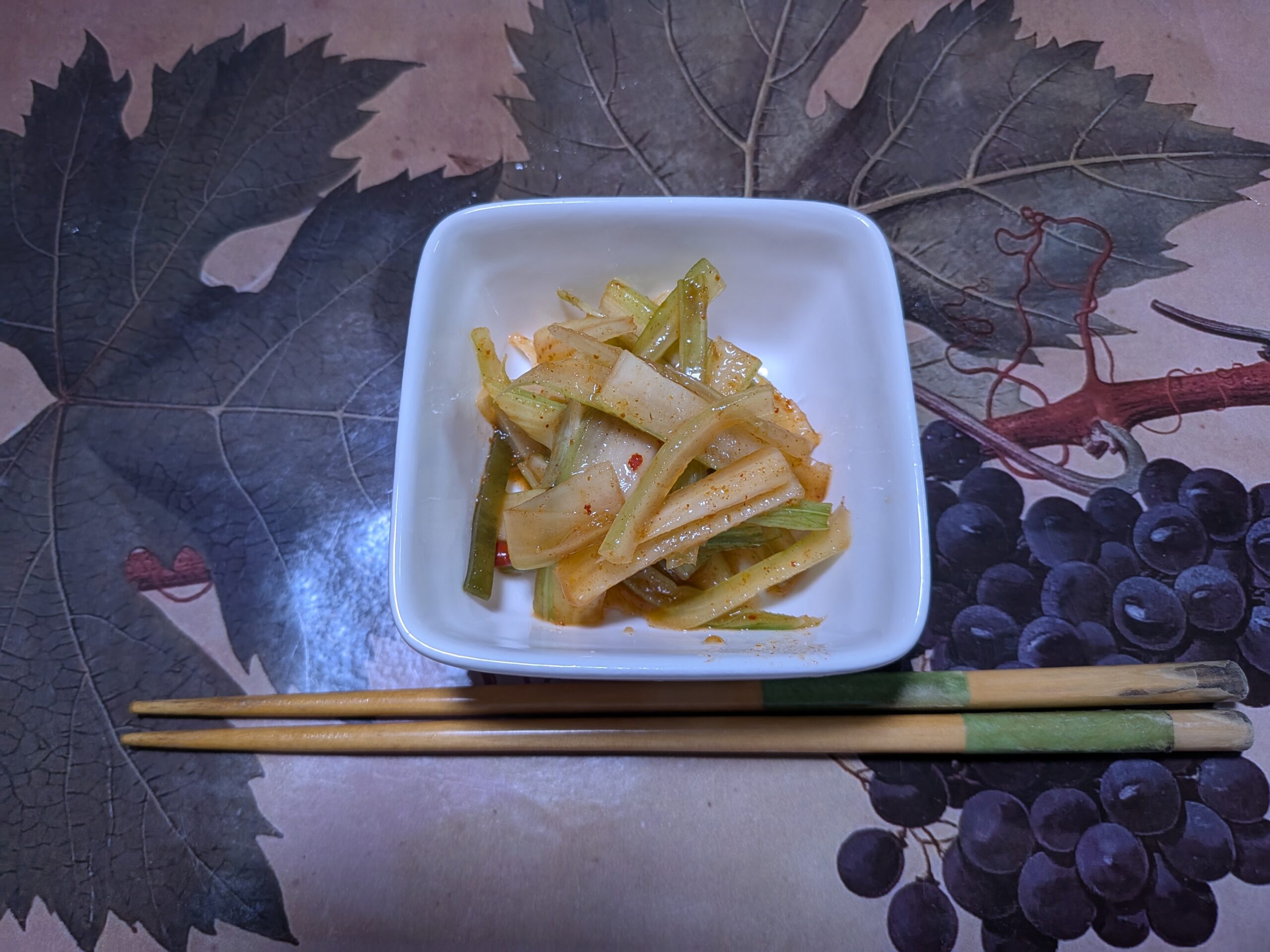 コックまーちゃん　　「セロリキムチ」