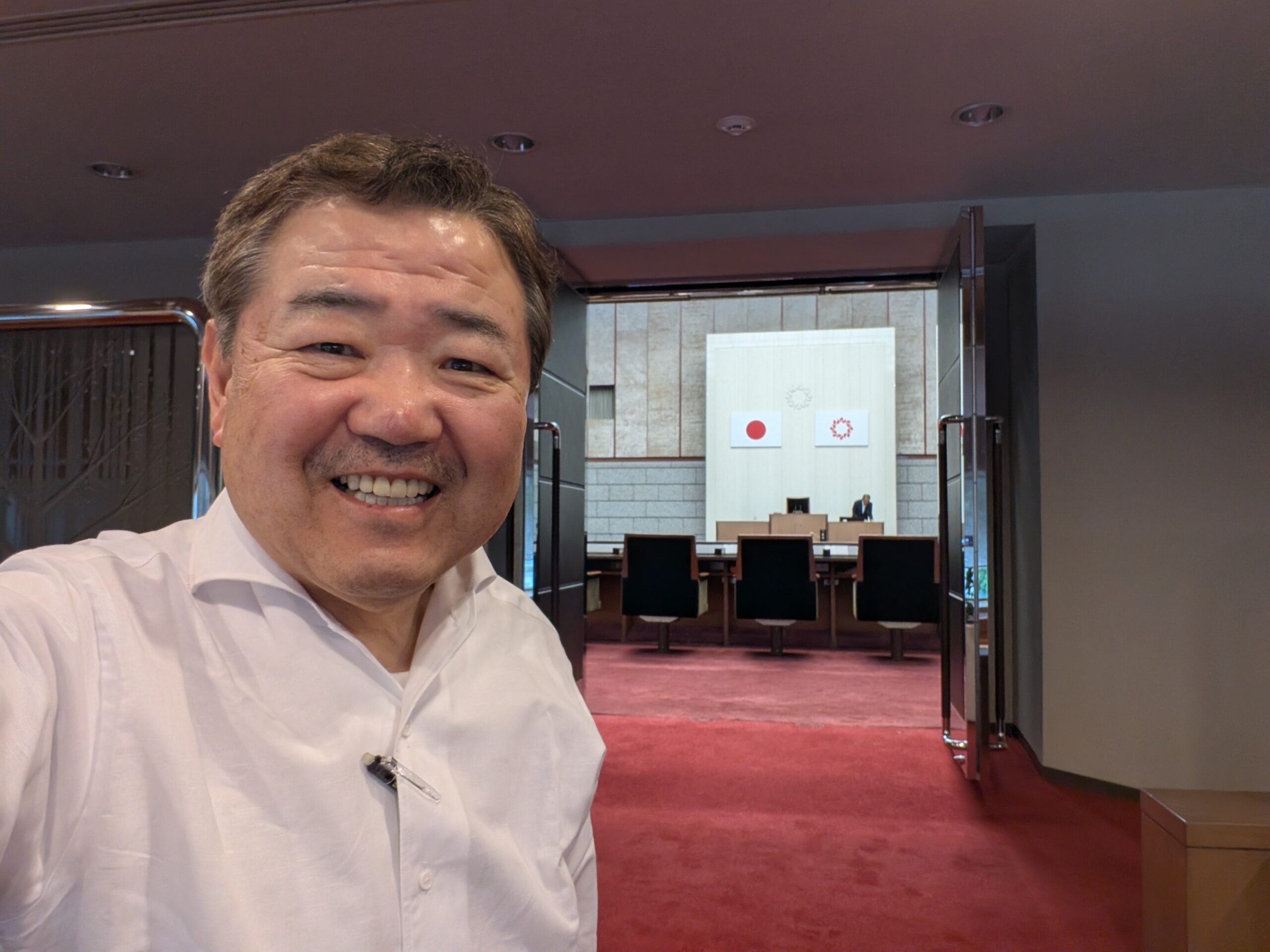 本会議の休憩