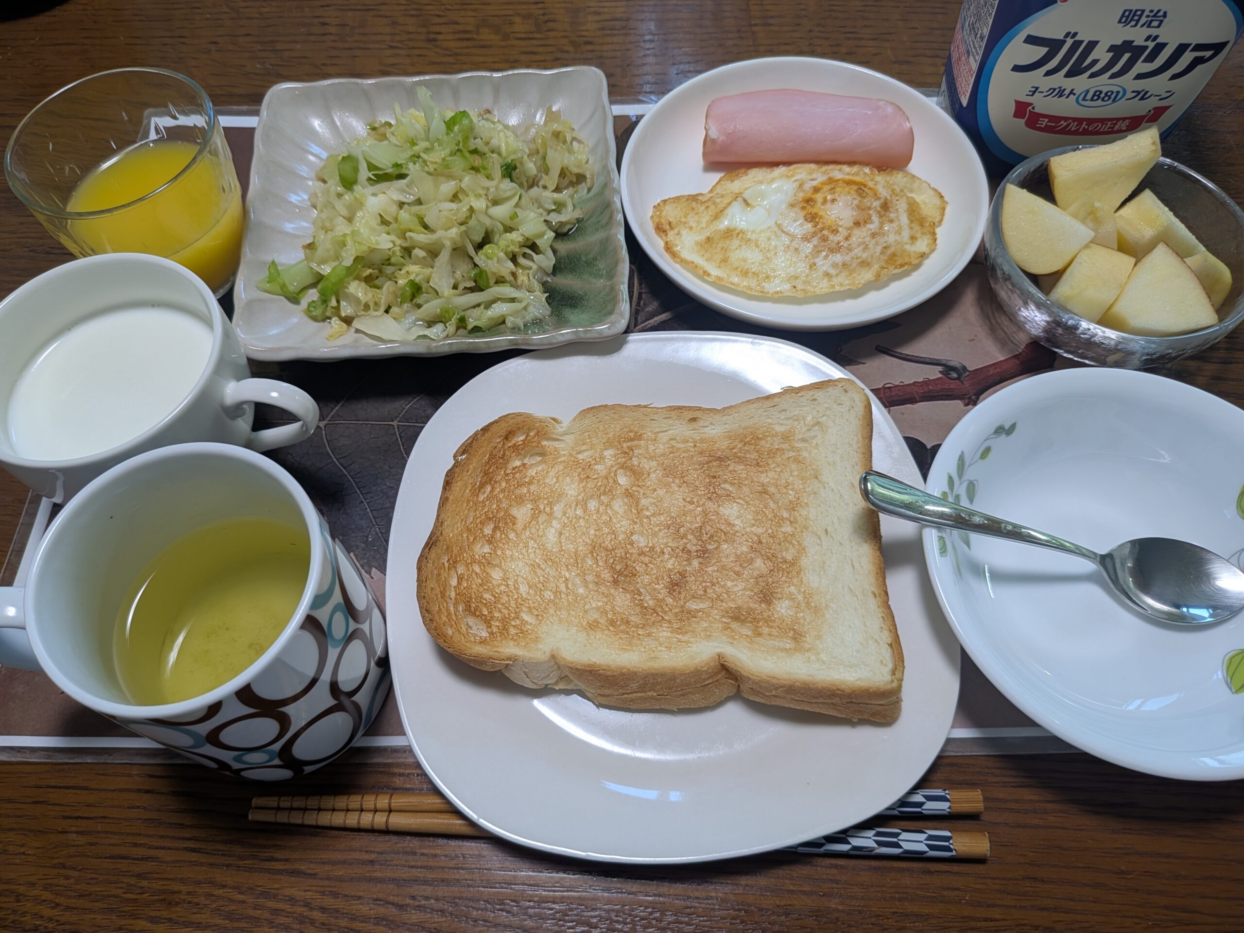 コックまーちゃん 「キャベツサンド」